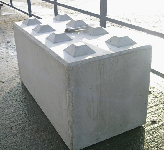 2400kg Concrete Blocks 3
